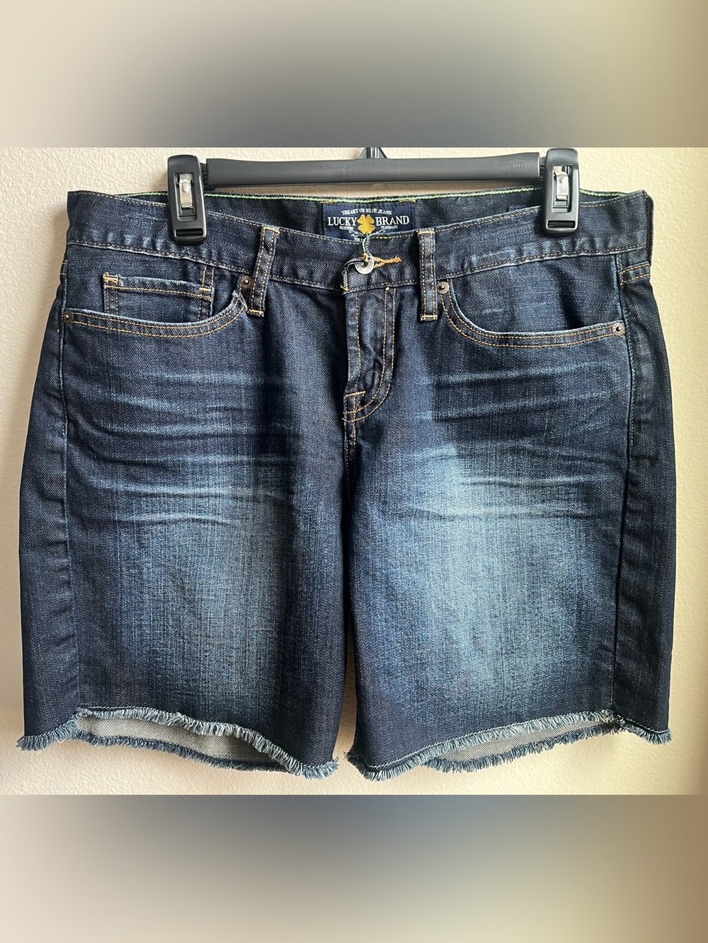 NWOT Lucky Brand Abbey Shorts in Denim - Picture 3 of 7